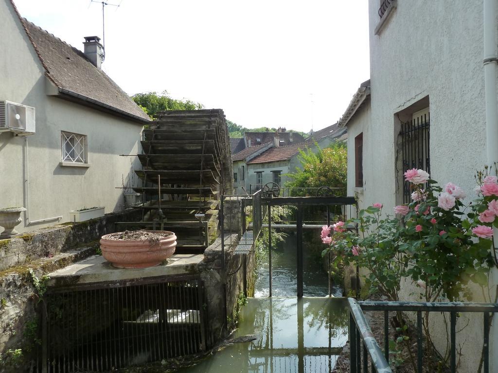 Gite Les Iris Villa Crecy-la-Chapelle Ruang foto