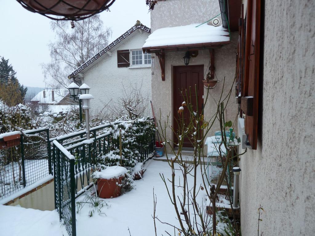 Gite Les Iris Villa Crecy-la-Chapelle Bagian luar foto